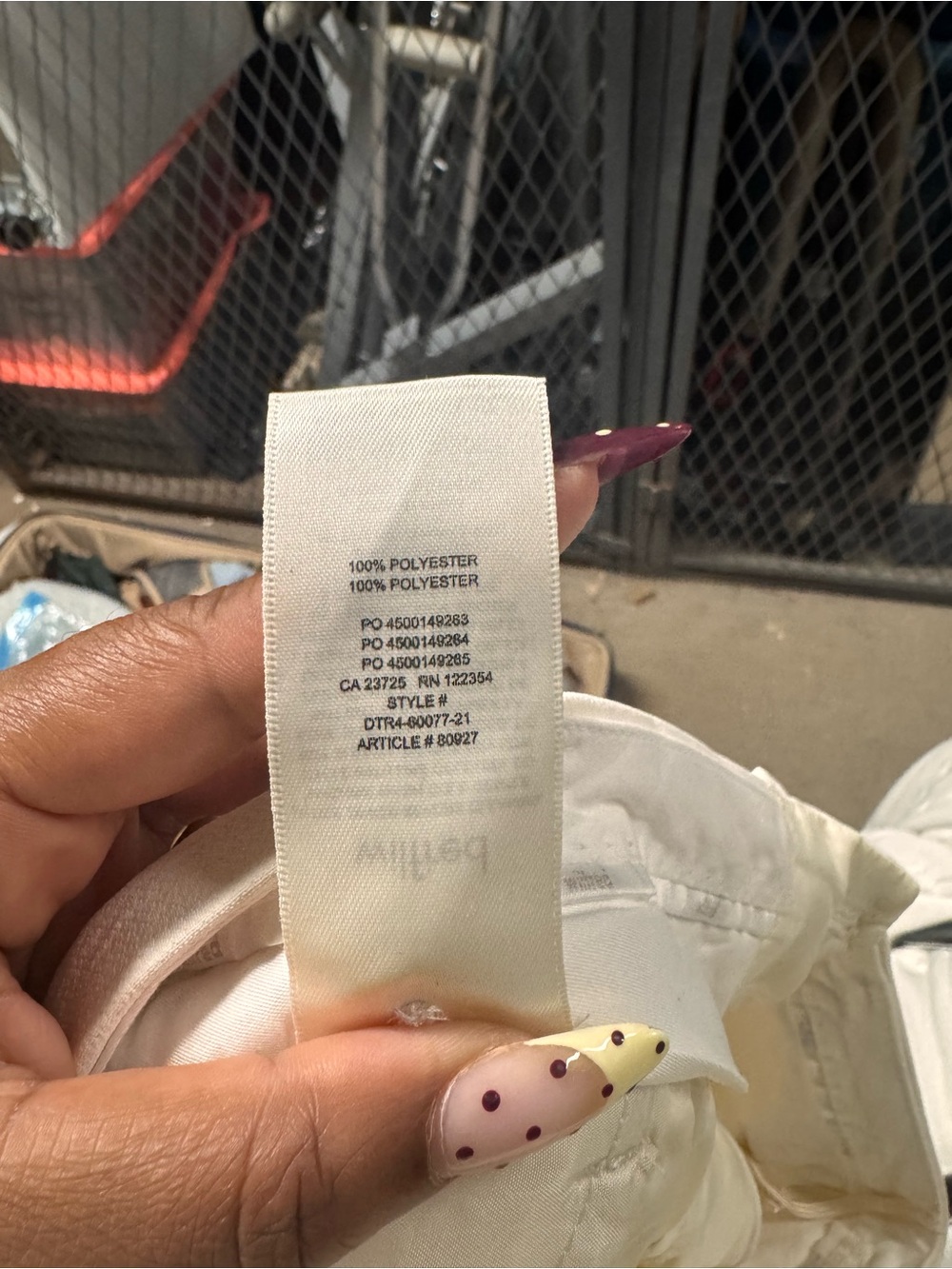 Aritzia Beige Women's Shorts - Picture 4 of 5